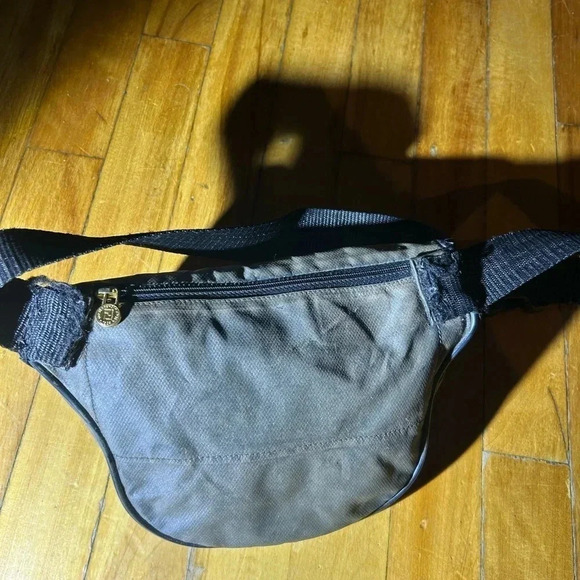 Authentic vintage Fendi waistbag fanny  pack bum bag - Picture 8 of 16